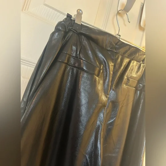 Evereve Jordan Faux Leather Wide Leg Pant – Black, Size XS (NWT) - Picture 10 of 12